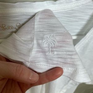 White Lilly Pulitzer t-shirt xl